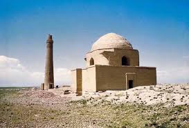 پروژه و تحقیق-معماری شیوه رازی و  ویژگی آن- در 70 